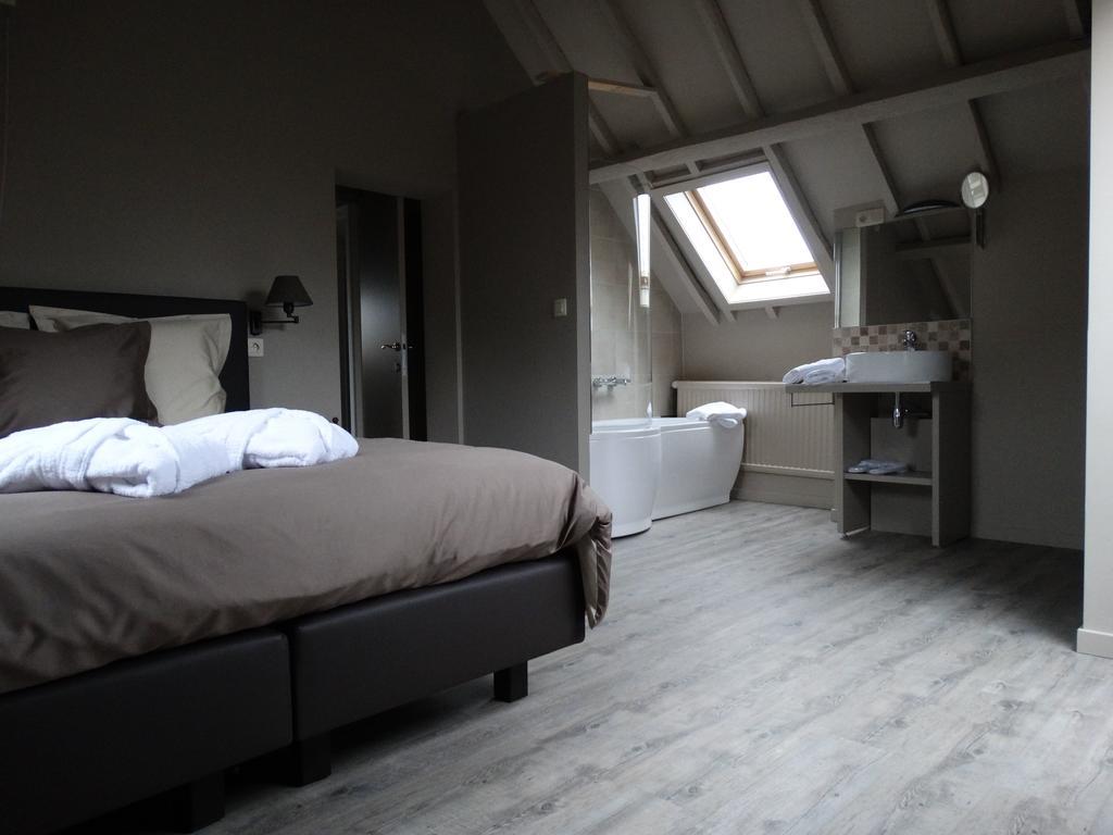 B&B Castel 'T Haantje Ruiselede Exteriör bild